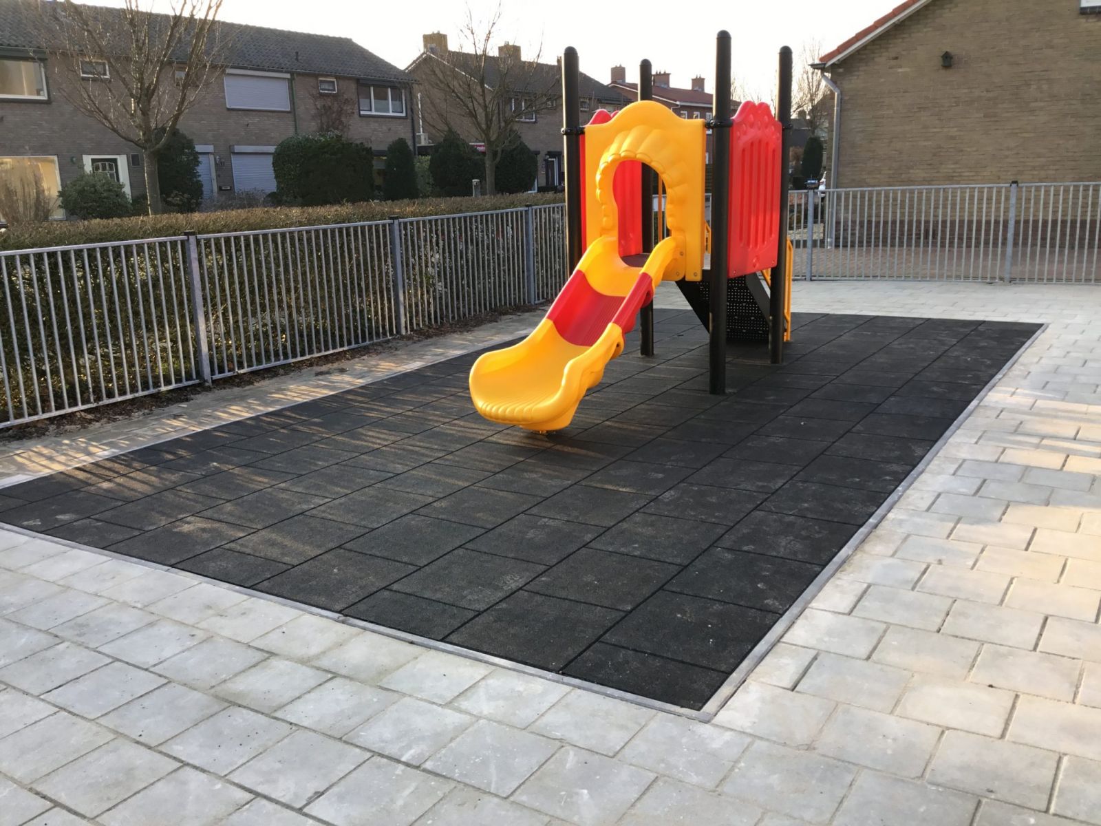 Rubber tegels speeltoestel | TnT speeltoestellen