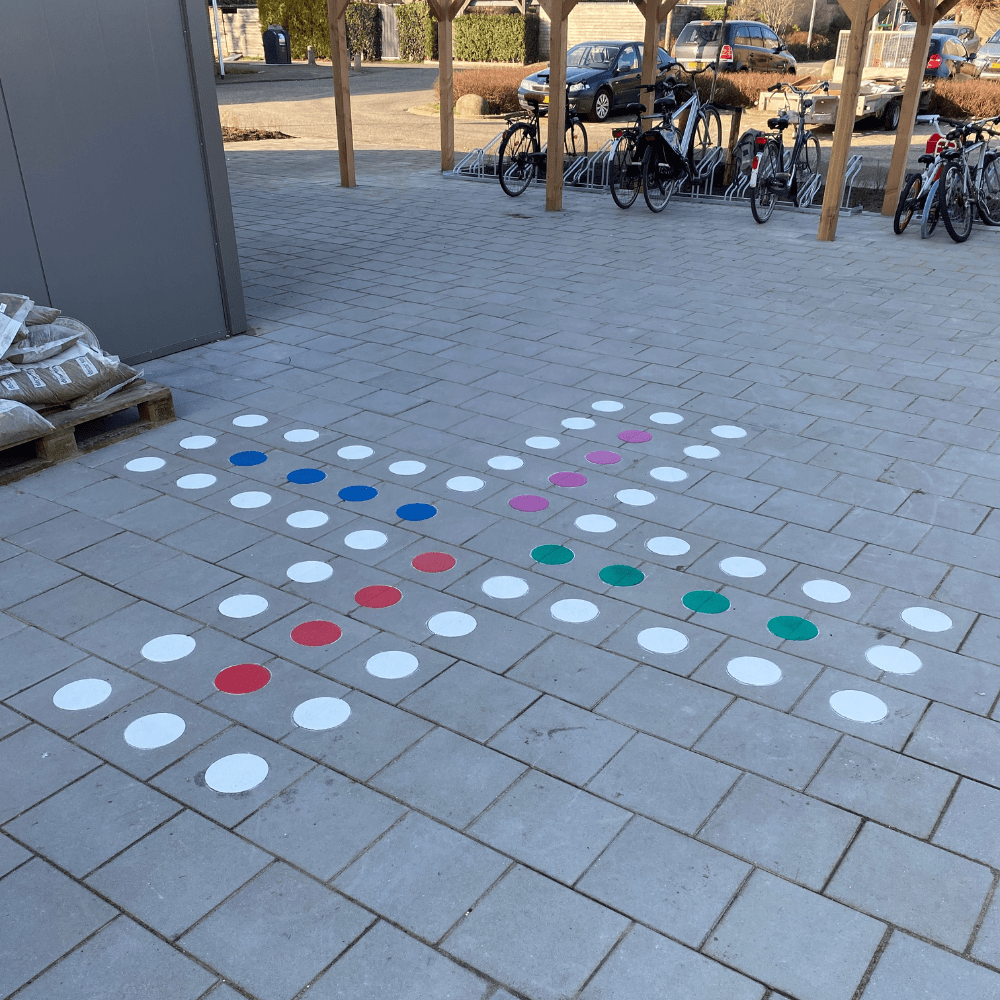 Pleinplakkers en spelpanelen op speelplek in Boskoop