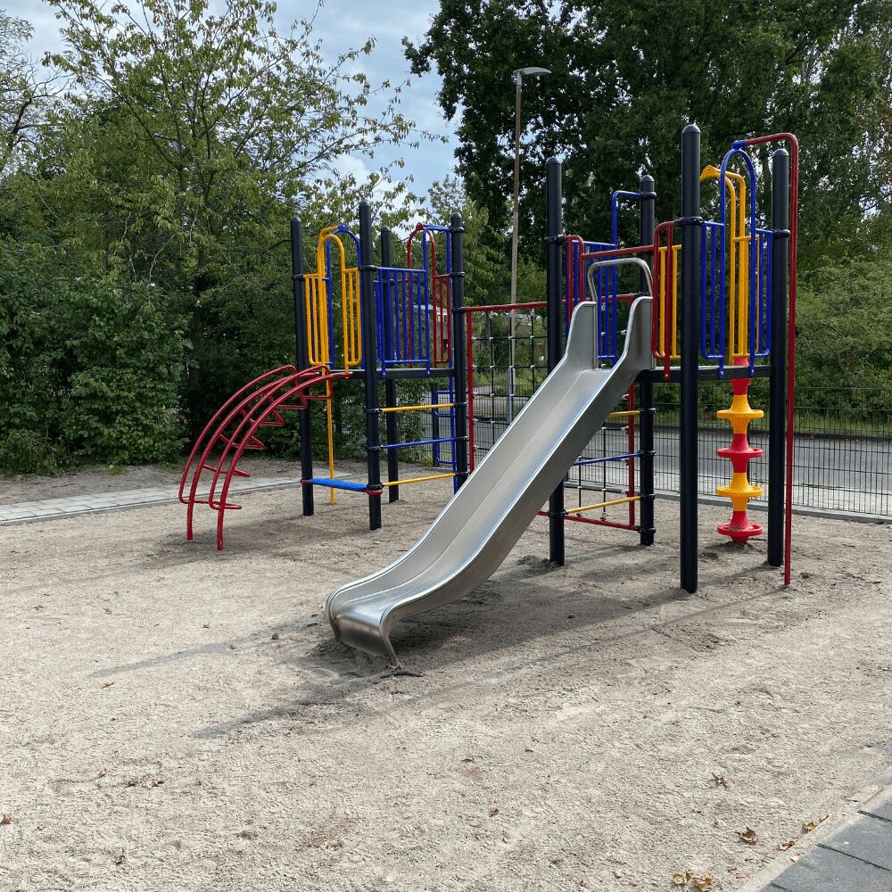 Maatwerk speeltoestel zelf ontworpen door IKC Schalkwijk in Haarlem