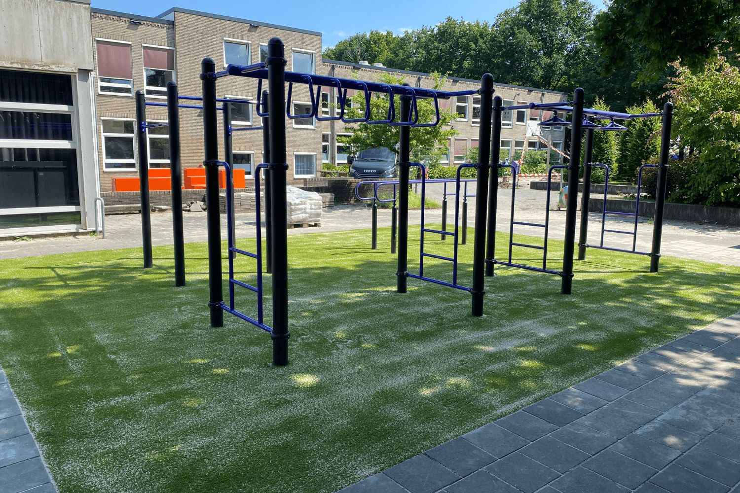 Sporttoestellen bij Bonhoeffer College Geessinkweg in Enschede